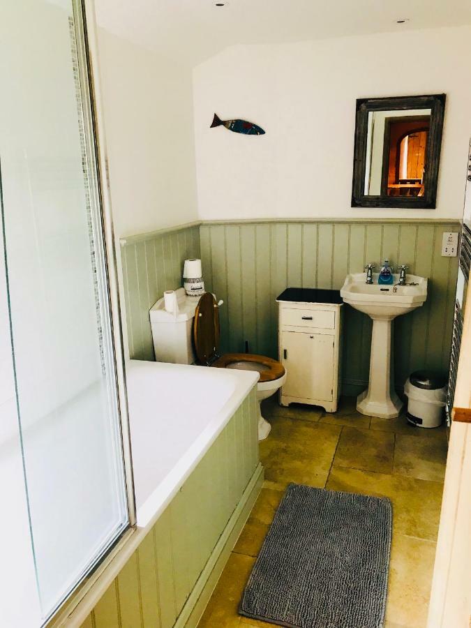 The Barn, Higher Boden, Manaccan, Helston, Cornwall מראה חיצוני תמונה